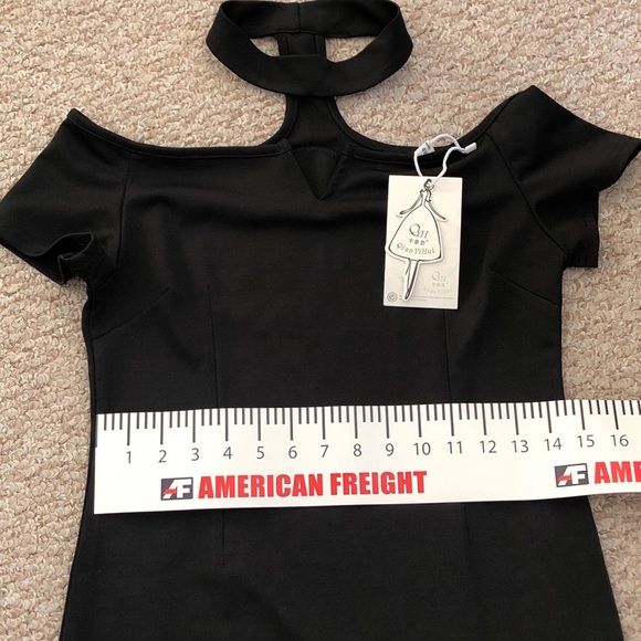 LBD ... new with tags .. fits a Size S - Picture 3 of 5